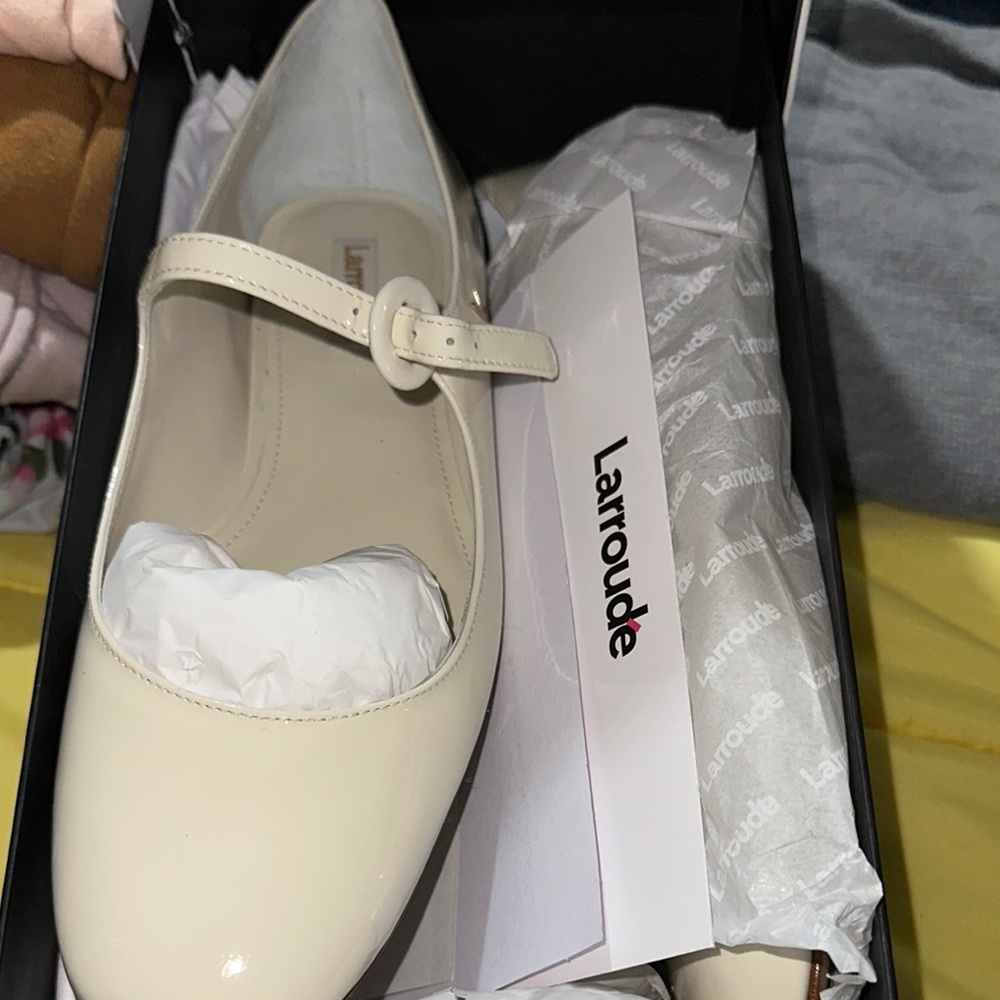 Larroude Cream Flats with Classic Mary Jane Style - Picture 2 of 16